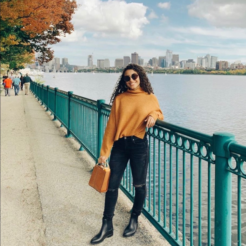 Meet your Posher, Basent